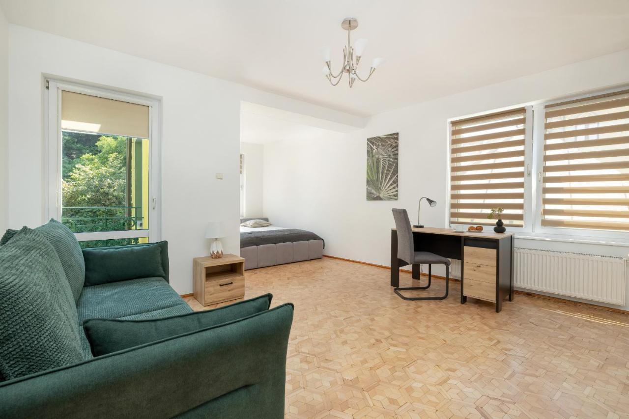 Bright & Spacious Family Apartment In Miedzyzdroje With Parking And 3 Balconies By Noclegi Renters Bagian luar foto